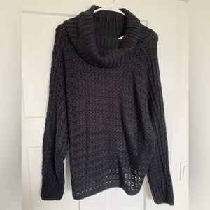 NWT Women’s Hem & Thread Crochet Sweater